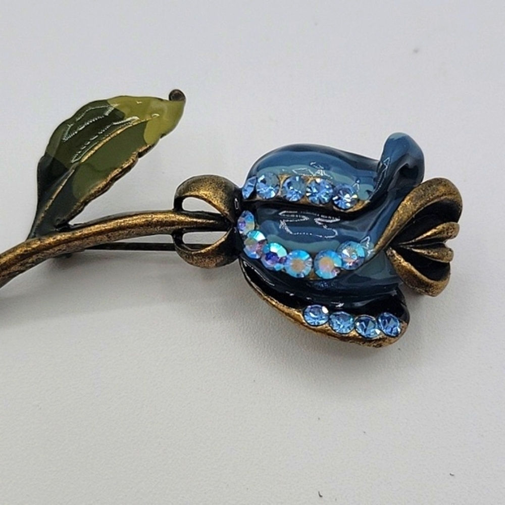Vintage Brooch Long Stemmed Rose Blue Enamel Aurora Borealis - Picture 5 of 6